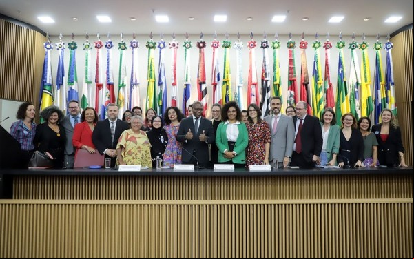 News-Em Pauta - Fundada em 1948, a CONIB – Confederação Israelita do Brasil é o órgão de representação e coordenação política da comunidade judaica brasileira. 