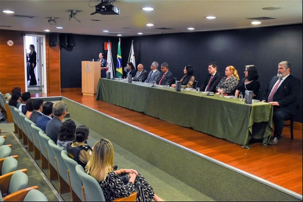 News-Notícias - Fundada em 1948, a CONIB – Confederação Israelita do Brasil é o órgão de representação e coordenação política da comunidade judaica brasileira. 