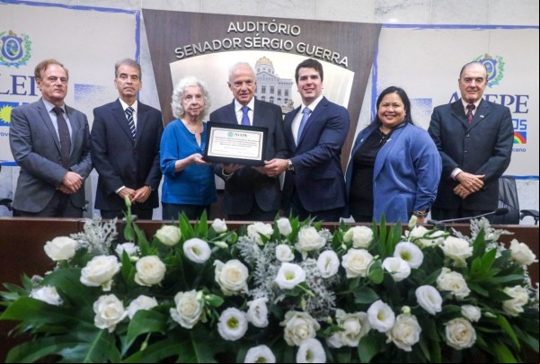 Todas as Notícias - Fundada em 1948, a CONIB – Confederação Israelita do Brasil é o órgão de representação e coordenação política da comunidade judaica brasileira. 