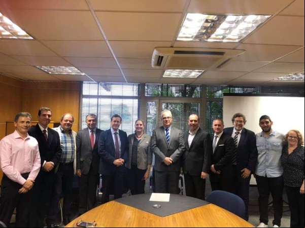 Judaicas - Fundada em 1948, a CONIB – Confederação Israelita do Brasil é o órgão de representação e coordenação política da comunidade judaica brasileira. 